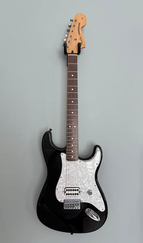 2002 Fender Tom DeLonge Stratocaster - Black