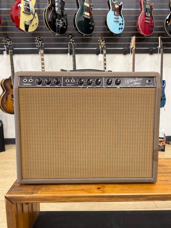 1962 Fender Vibrolux amplifier image 1