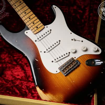 Fender USA Custom Shop 54' Stratocaster Heavy Relic Two Colour Sunburst image 4