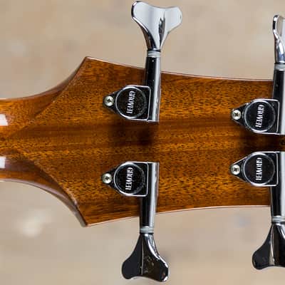 Gibson Les Paul Bass image 6