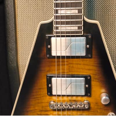 Epiphone Flying V Prophecy 2024 Yellow Tiger Aged Gloss image 7