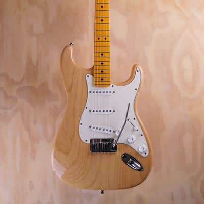 Fender Custom Shop Deluxe Stratocaster Electric Guitar in Natural Trans Ash image 3