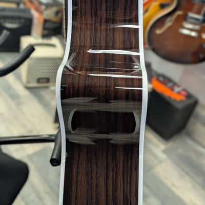 Taylor 414ce 2023 - Present - Tobacco Sunburst image 3