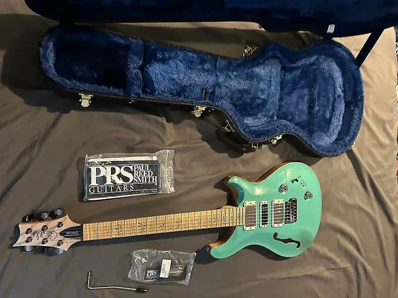PRS Special 22 Semi-Hollow Wood Library image 1