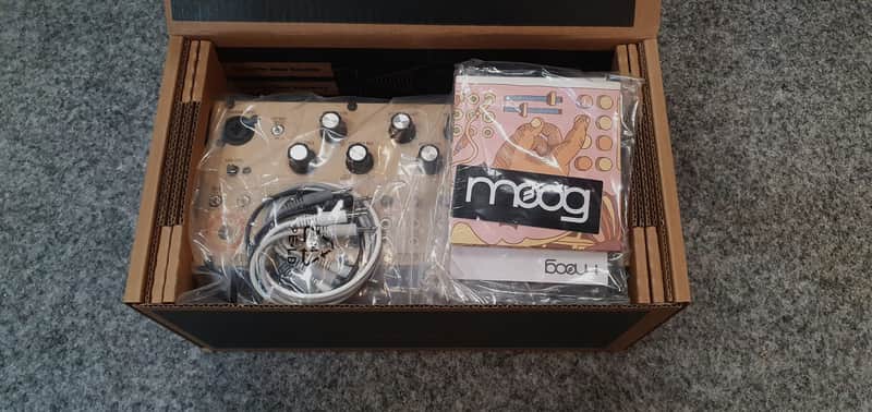 Immagine Moog Spectravox Semi-Modular Analog Spectral Processor & Vocoder - 1