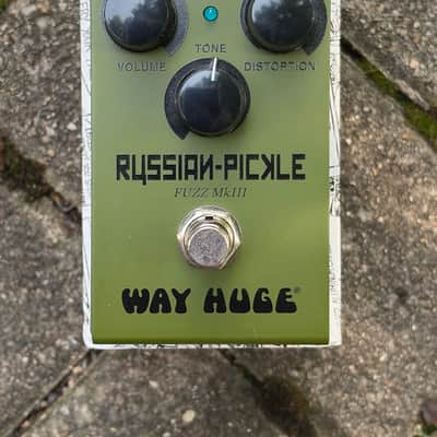 Way Huge WM42 Smalls Russian Pickle Fuzz MkIII 2018 - 2021 - Green image 1