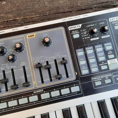 Roland SH-01 GAIA 37-Key Digital Synthesizer image 3