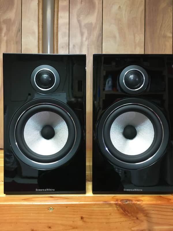 Bowers & Wilkins 706 S2 Bookshelf Speakers image 1