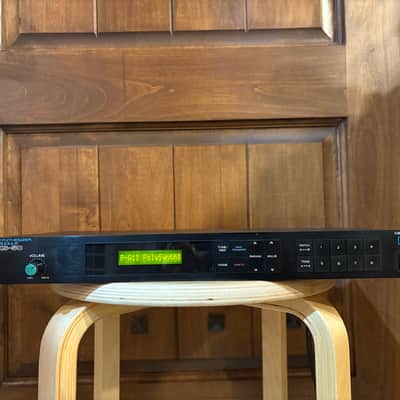 Roland MKS-50 Analog Synthesizer Rack !