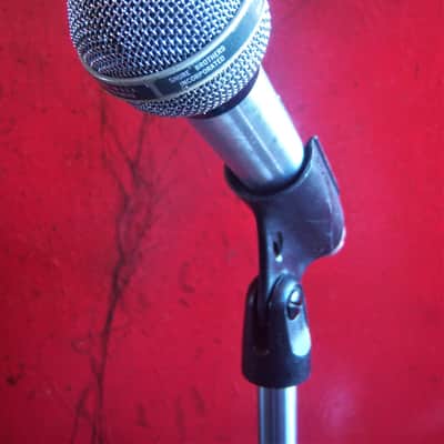 Vintage 1970's Shure PE-585 dynamic cardioid microphone Satin Chrome w mic clip image 4