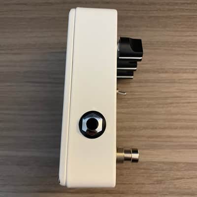 JHS 3 Series Fuzz image 3