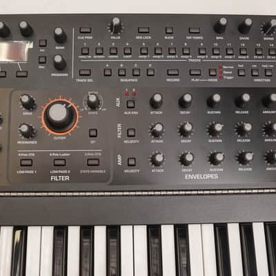 Sequential Pro 3 SE Special Edition Multi-filter Monosynth image 3