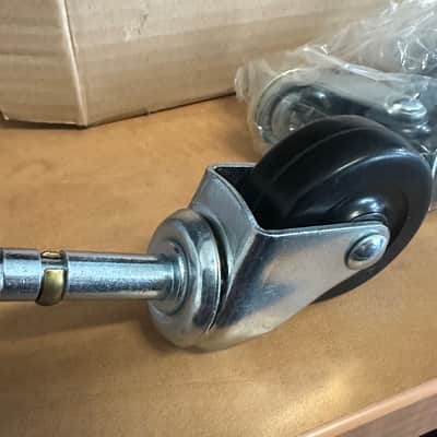 Ampeg Pop in Wheel Kit for PF115 image 4