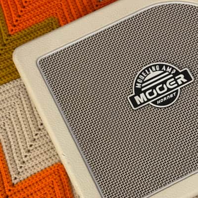 Mooer Hornet Amplifier - Solid Living Room Amp! - image 5