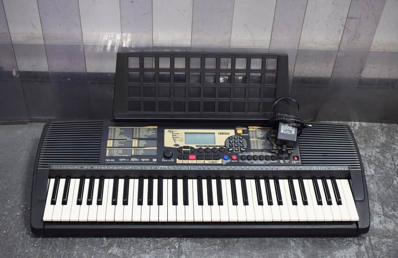 Yamaha PSR-225 61-Key Portable Keyboard | Reverb Canada