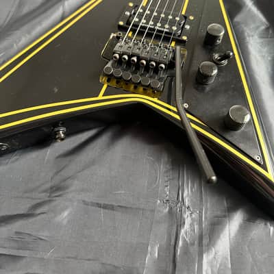 Jackson Pro Series RR3 Rhoads - Black with Gold Pinstripes Custom & Modded image 8