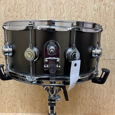 DW Collector's Series Black Nickel Over Brass 6.5x14" Snare Drum 2011 - 2021 - Black Nickel with Chrome Hardware image 2