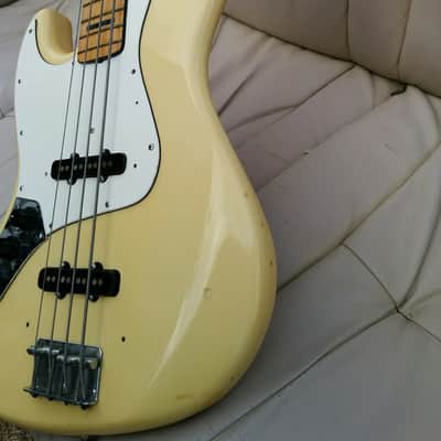 Fresher Jazz bass Lefty made in Japan/w HSC image 10