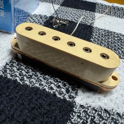 Vintage DiMarzio Mid to Late 70s - Cream image 8