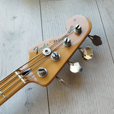 Fender Pawn Shop Series Reverse Jaguar Bass 2013 - Candy Apple Red image 3