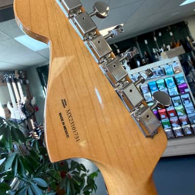 Fender Vintera II '60s Bass VI with Rosewood Fretboard 2023 - Lake Placid Blue image 13