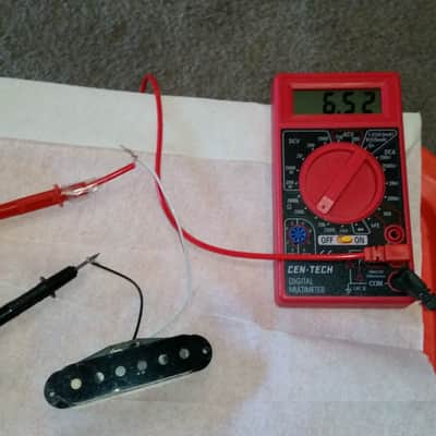 FENDER STRATOCASTER PICKUP 1979 Grey Bottom, meter read 6.52 image 1