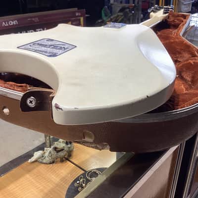 Ovation Breadwinner 1973 - 1975 White image 10