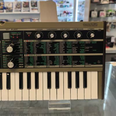 Korg MicroKORG 37-Key Synthesizer/Vocoder 2002 - 2019 - Silver image 8