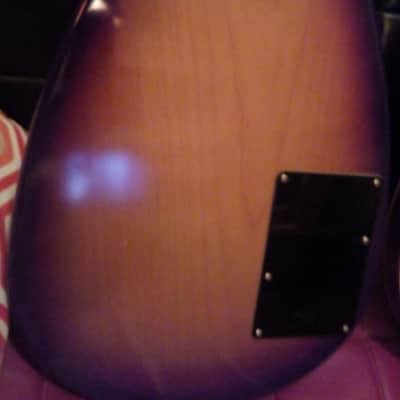 Vox Teardrop bass lefty  sunburst image 7