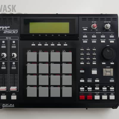 Akai MPC 2500 // Serviced // JJOSXL // 128MB // Black