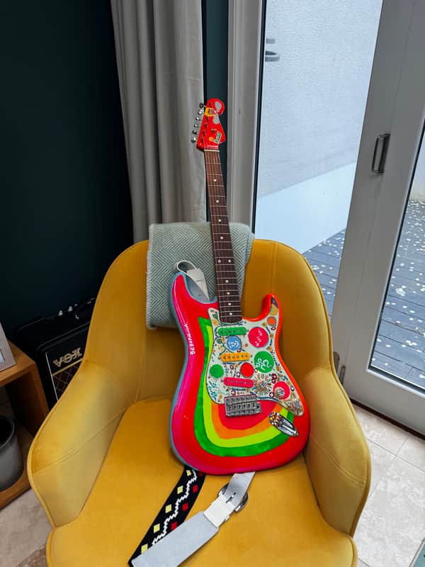 Fender Artist Series George Harrison Rocky Stratocaster 2022 - Sonic Blue / Custom Art