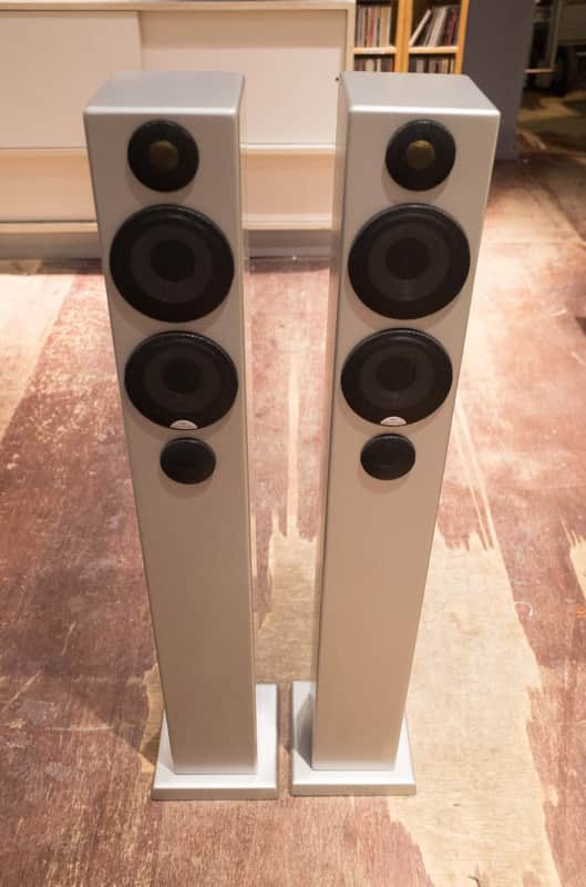 Monitor Audio Radius 270 HD Tower Speakers - Silver - Nice Working