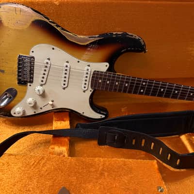 MJT  Stratocaster **1 PIECE BODY** Heavy relic with Fender case & Extra set of 59' pick-ups image 14