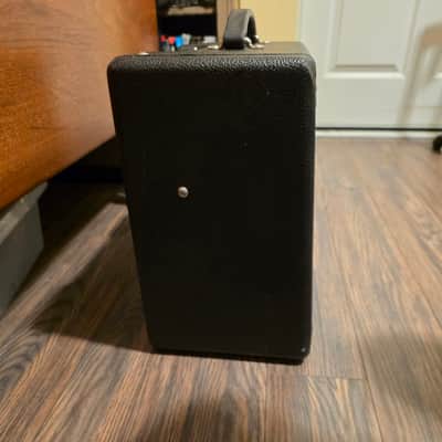 Fender Pro Junior III 15-Watt 1x10" Guitar Combo 2010 - 2016 - Black image 5