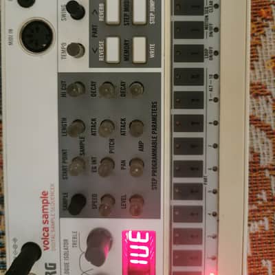 Korg Volca Sample Digital Sample Sequencer 2010s - White image 4