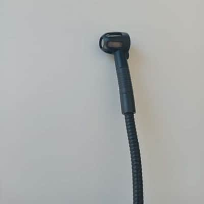 AKG 519 ML clip-on microphone + AKG B29L battery power supply image 4