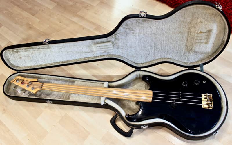 Vantage Avenger Fretless Bass image 1