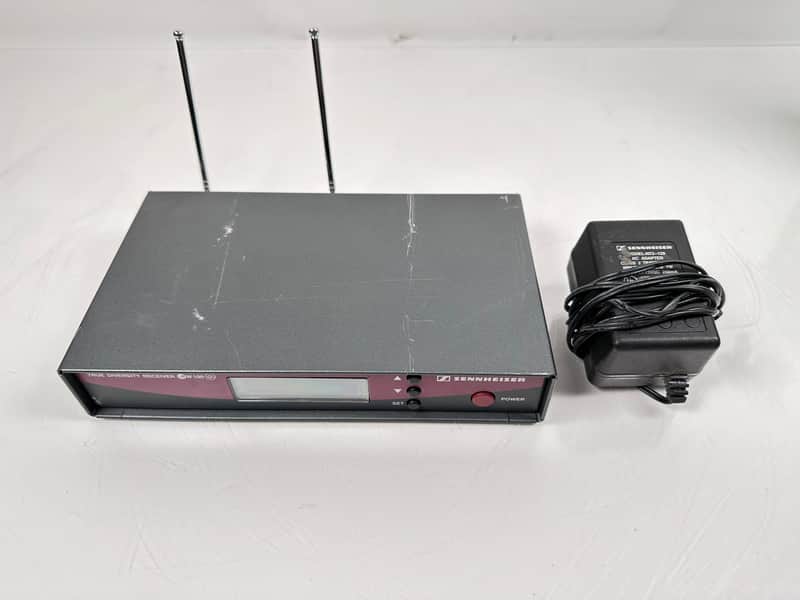 Sennheiser EM100 G2 Diversity Wireless Mic Receiver A 626-662 MHz image 1