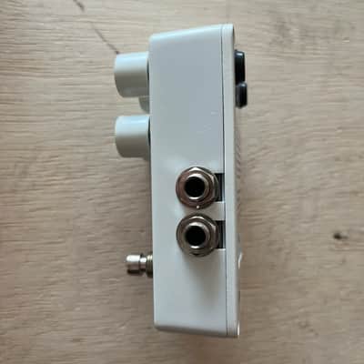 Electro-Harmonix Canyon 2017 - Present - White image 3