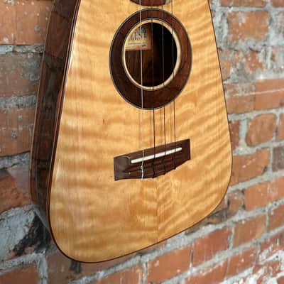 Luis Pilarte Custom Port Orford Cedar/Cocobolo Pineapple Tenor Ukulele with Reunion Blu es Structured Gig Bag 2025 - Gloss image 2