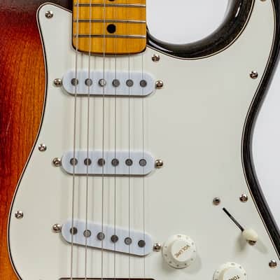 Daion Performer Series 500YB - Yellow Sunburst - Stratocaster image 3