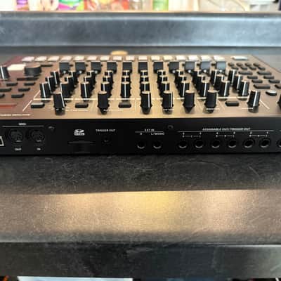 Roland TR-8S AIRA Rhythm Performer with Sample Playback 2018 - Present - Black image 3