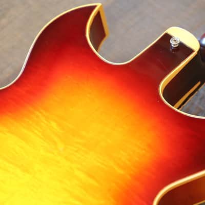 Vintage! 1962 Gibson Barney Kessel Custom Archtop Hollowbody Electric Guitar Cherry Sunburst + OHSC image 14