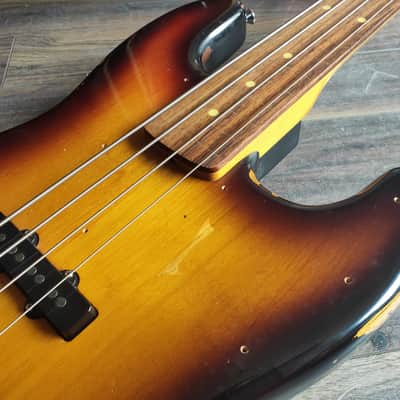 2007 Edwards (by ESP) Jaco Pastorius Fretless Jazz Bass Guitar (Made in Japan) image 4