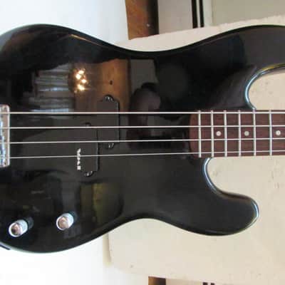 Sebring Samick Jammer SSB-10 Bass Guitar, 1980's, Korea, Black, Clean image 3
