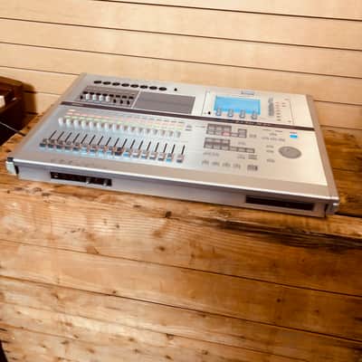 Korg D16XD Xtended Definition Digital Recording Studio image 4