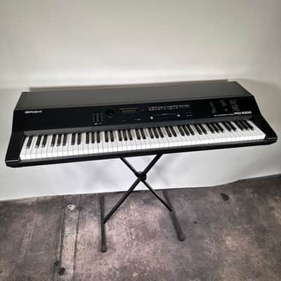 Vintage Roland RD-1000 88-Key Digital Stage Piano