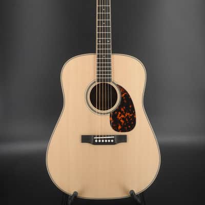 Larrivee D-40 MH Legacy Series Sitka Spruce Mahogany image 2
