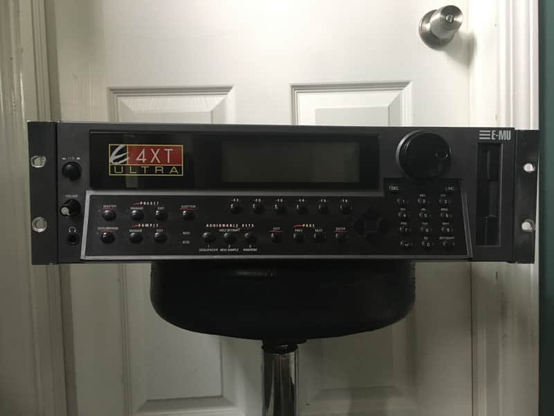 E-MU E4XT Ultra Sampler Emulator EMU image 1