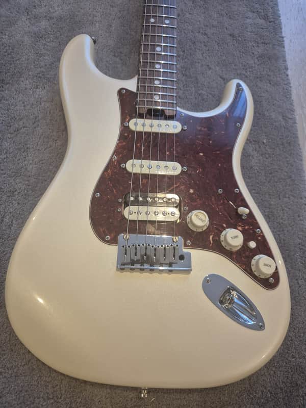 Fender American Elite Stratocaster HSS Olympic Pearl White